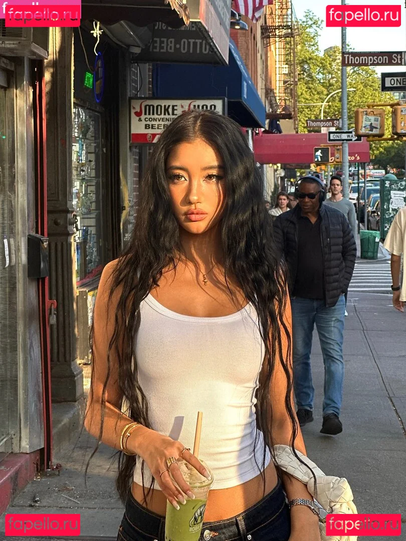 nopearii Onlyfans Photo Gallery 