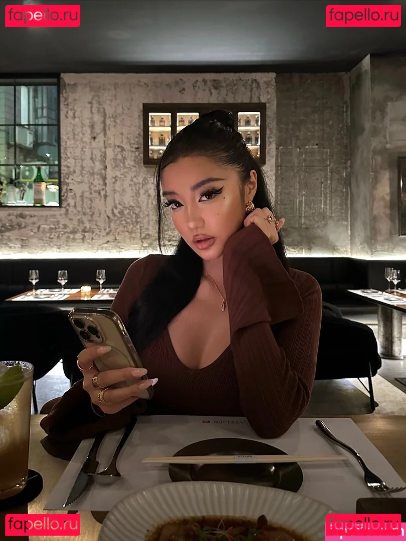 nopearii Onlyfans Photo Gallery 