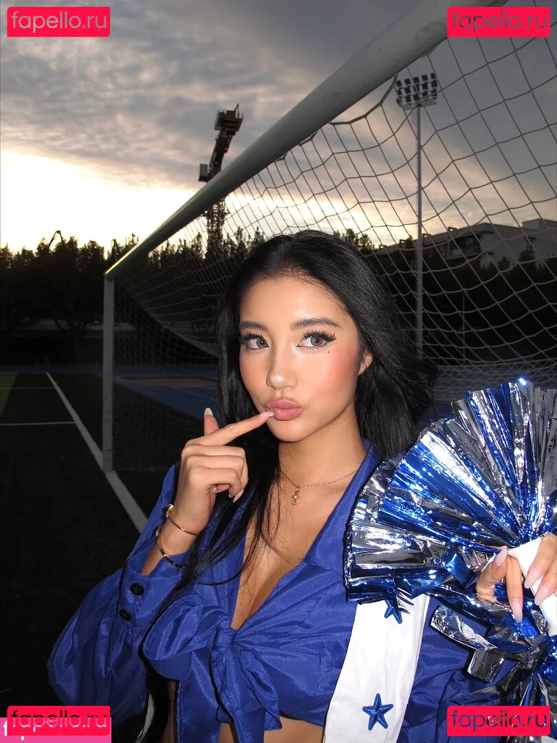 nopearii Onlyfans Photo Gallery 