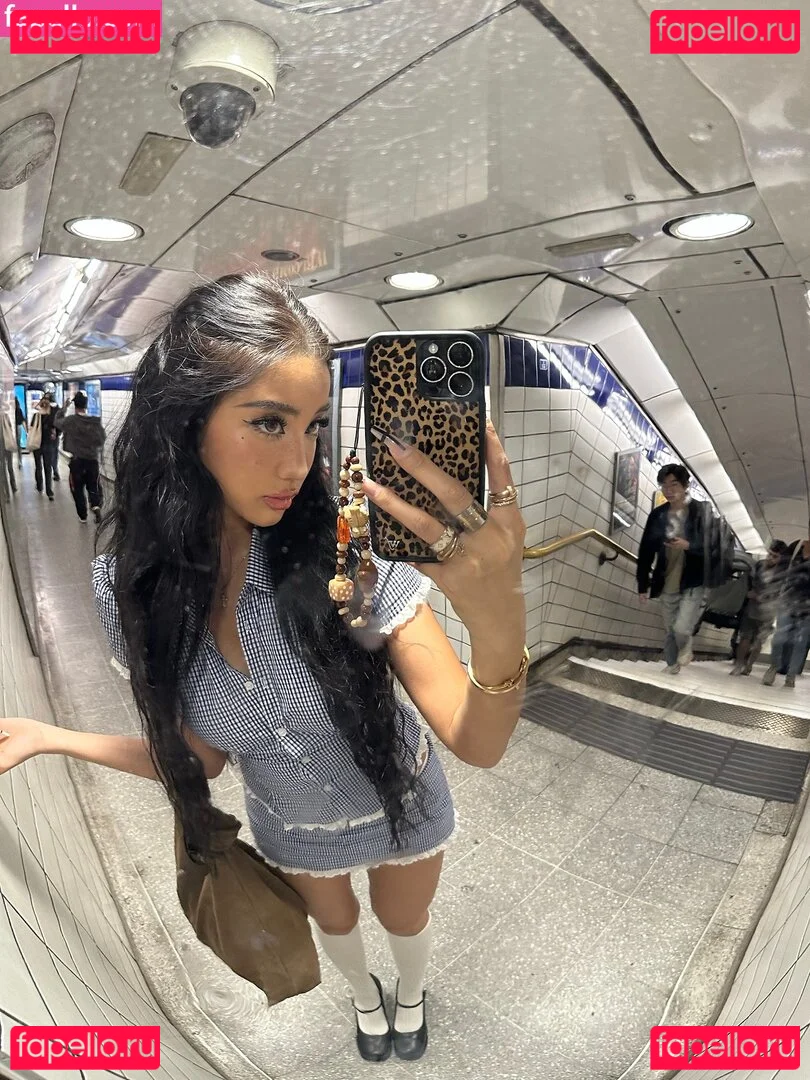 nopearii Onlyfans Photo Gallery 