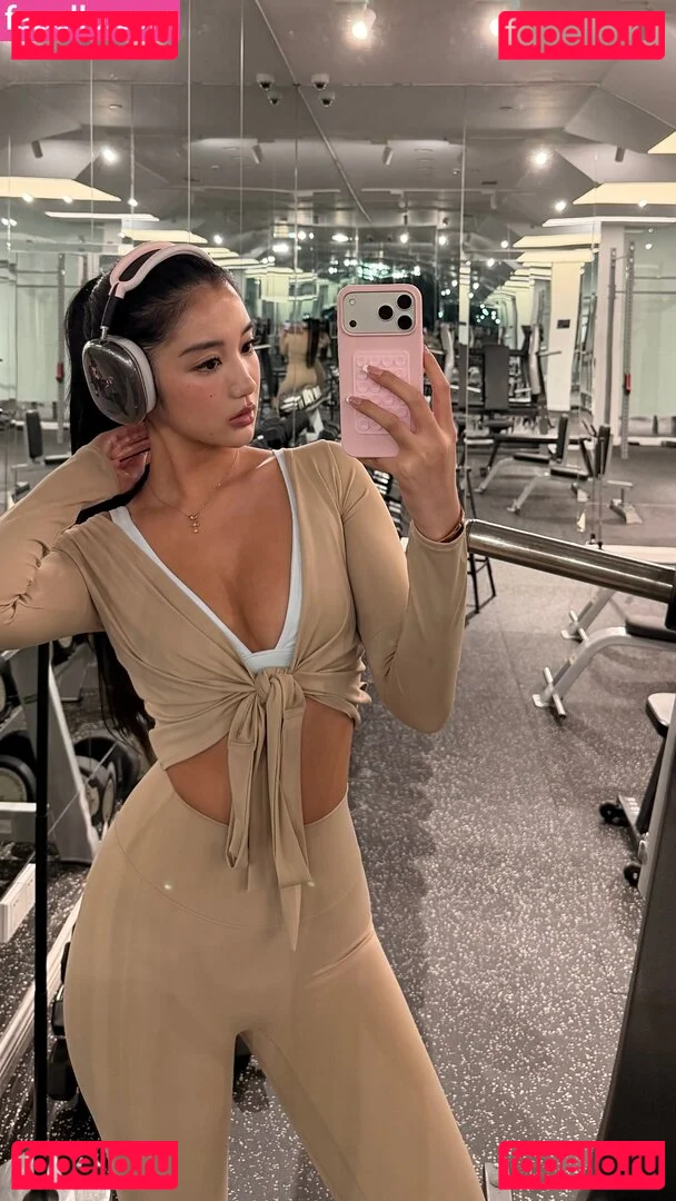 nopearii Onlyfans Photo Gallery 