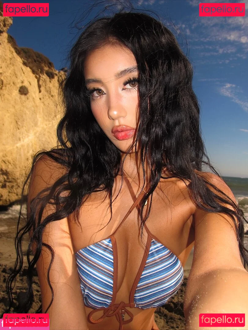 nopearii Onlyfans Photo Gallery 