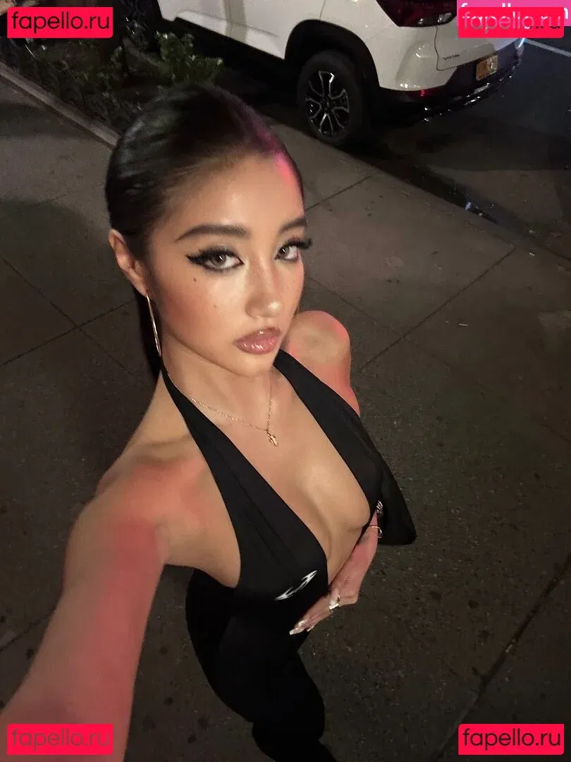 nopearii Onlyfans Photo Gallery 