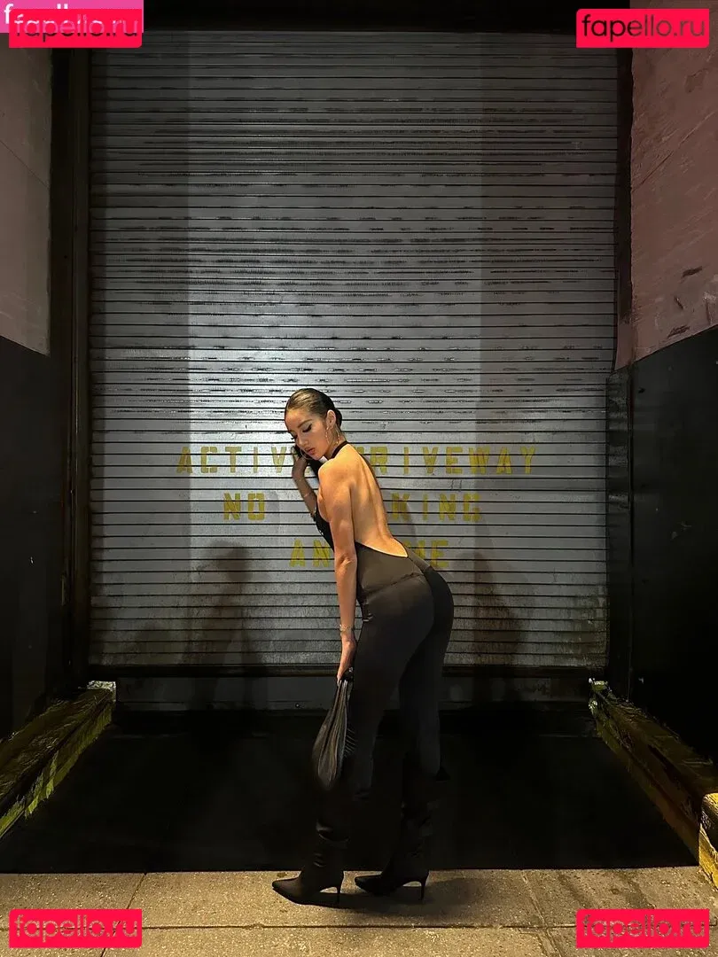 nopearii Onlyfans Photo Gallery 