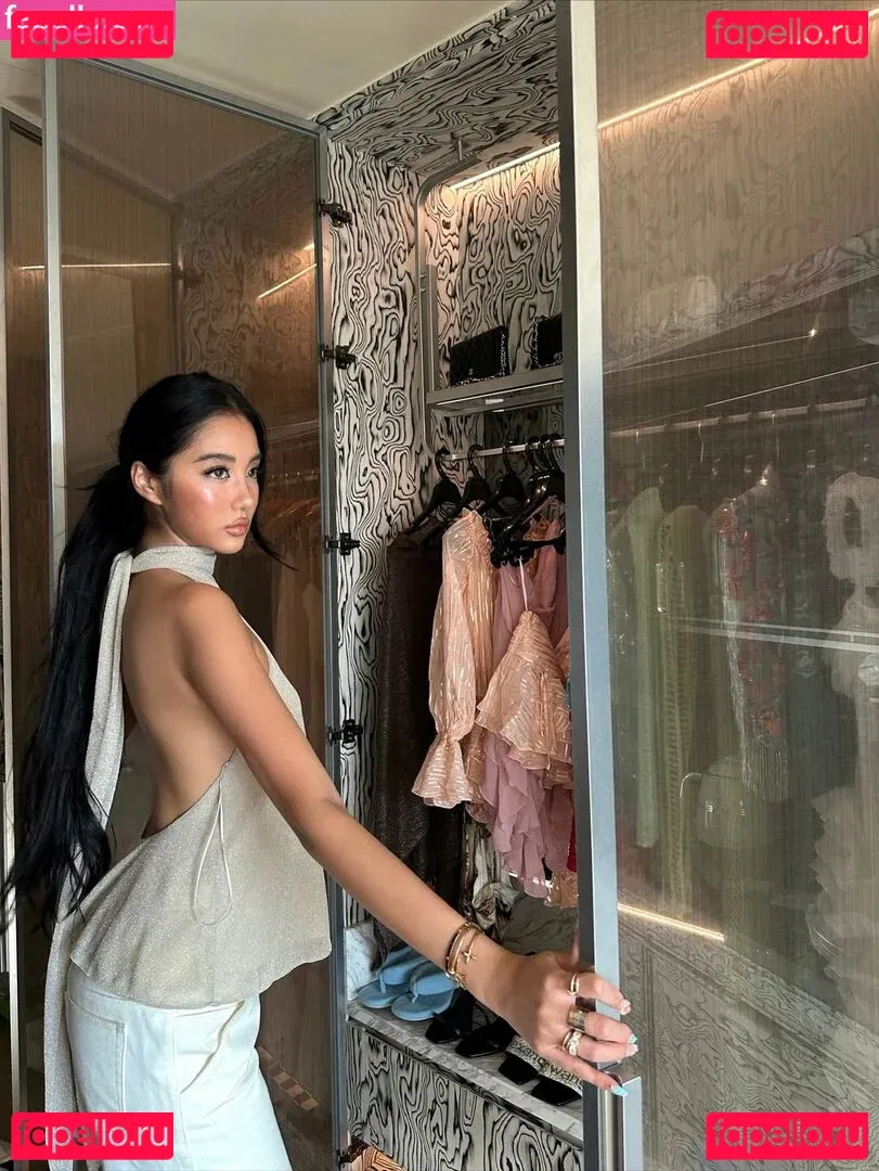 nopearii Onlyfans Photo Gallery 