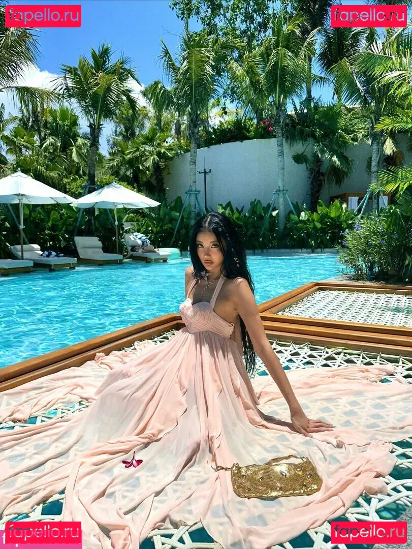 nopearii Onlyfans Photo Gallery 