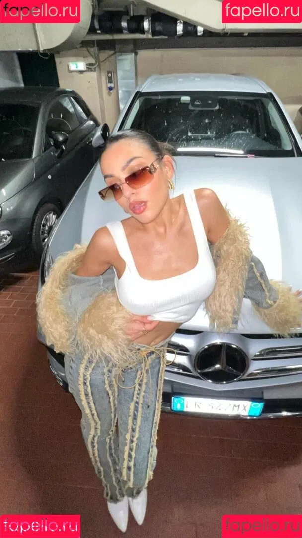 Anabel Hernandez Onlyfans Photo Gallery 