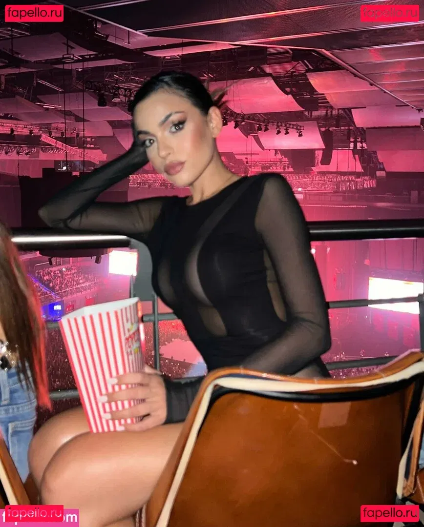 Anabel Hernandez Onlyfans Photo Gallery 