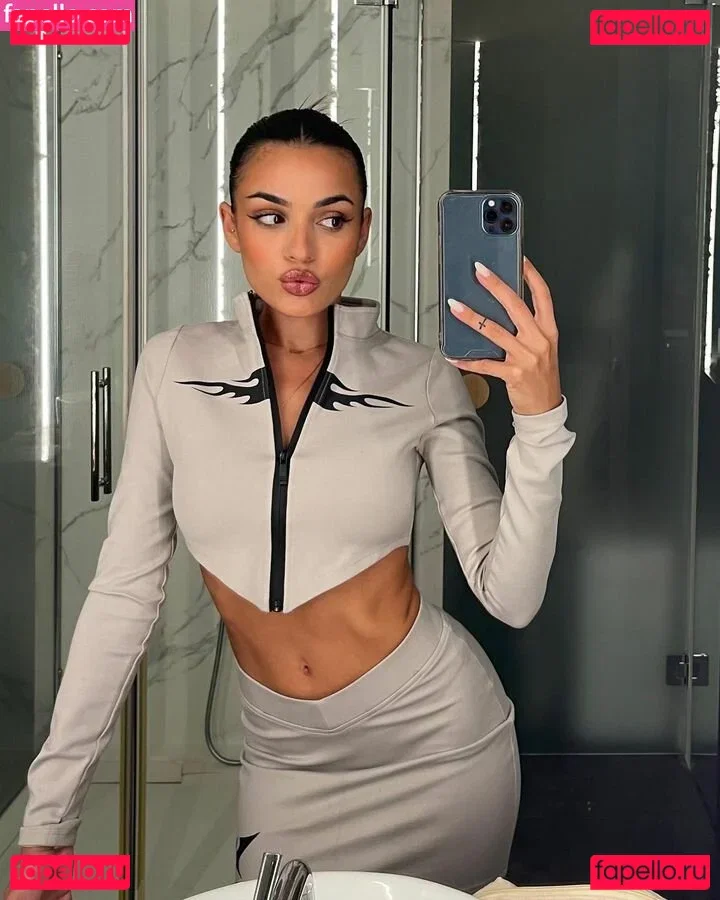 Anabel Hernandez Onlyfans Photo Gallery 