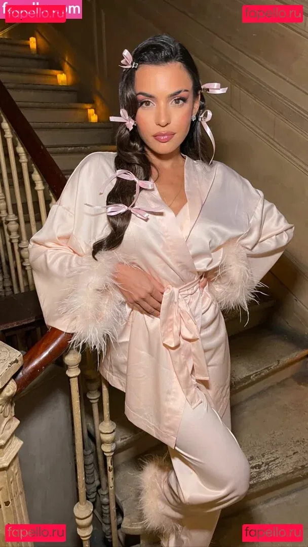 Anabel Hernandez Onlyfans Photo Gallery 