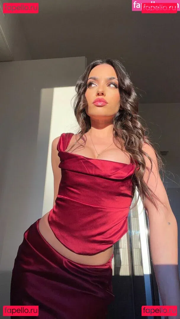 Anabel Hernandez Onlyfans Photo Gallery 