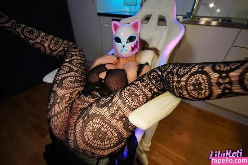 LilyKoti Onlyfans Photo Gallery 