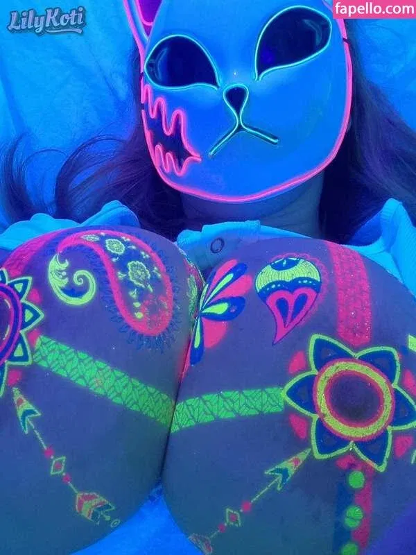 LilyKoti Onlyfans Photo Gallery 