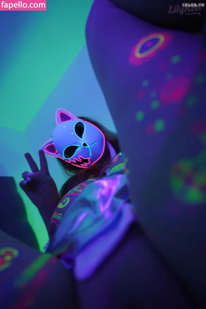 LilyKoti Onlyfans Photo Gallery 