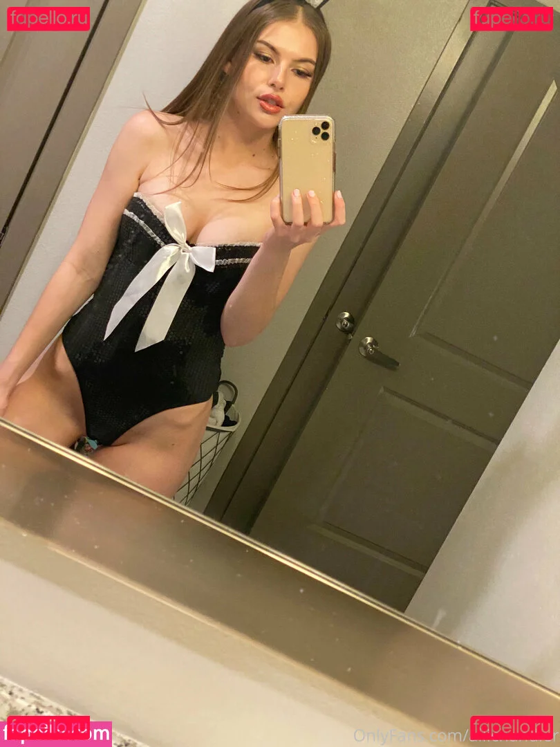 allichandler Onlyfans Photo Gallery 