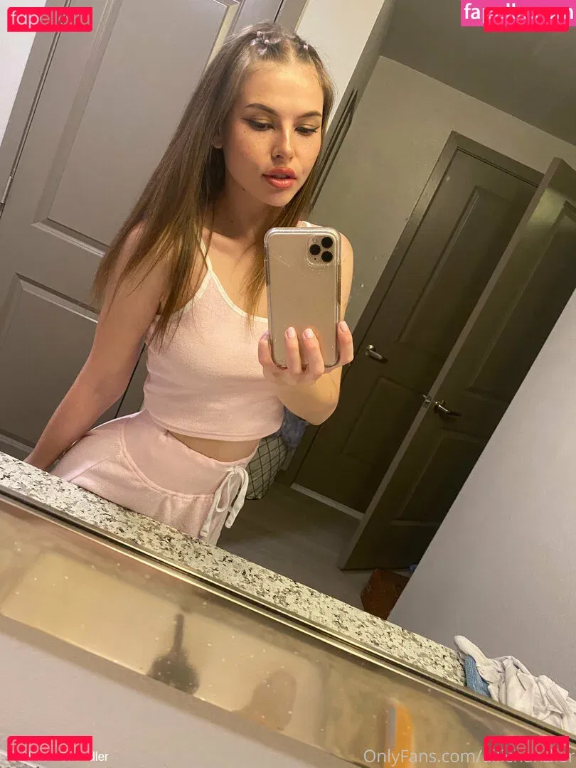 allichandler Onlyfans Photo Gallery 