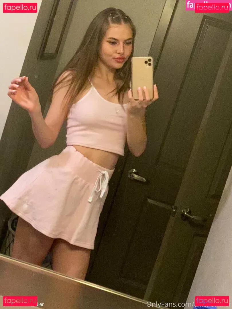 allichandler Onlyfans Photo Gallery 