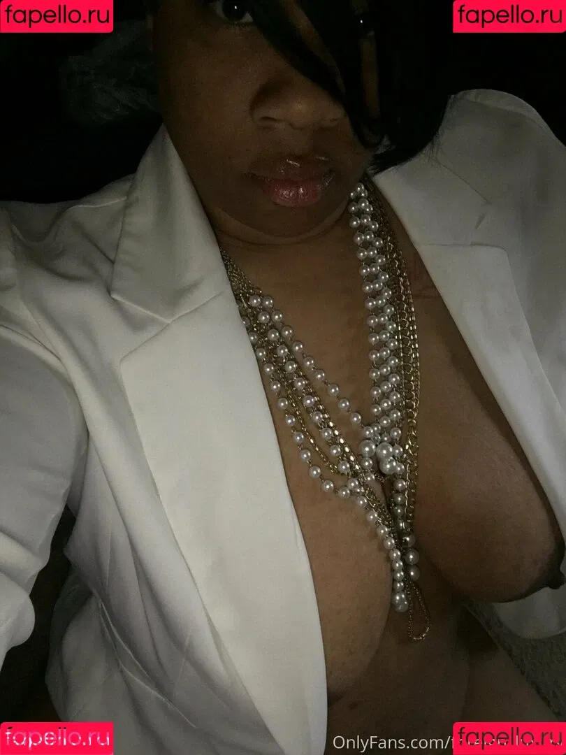 foreign_luxury Onlyfans Photo Gallery 