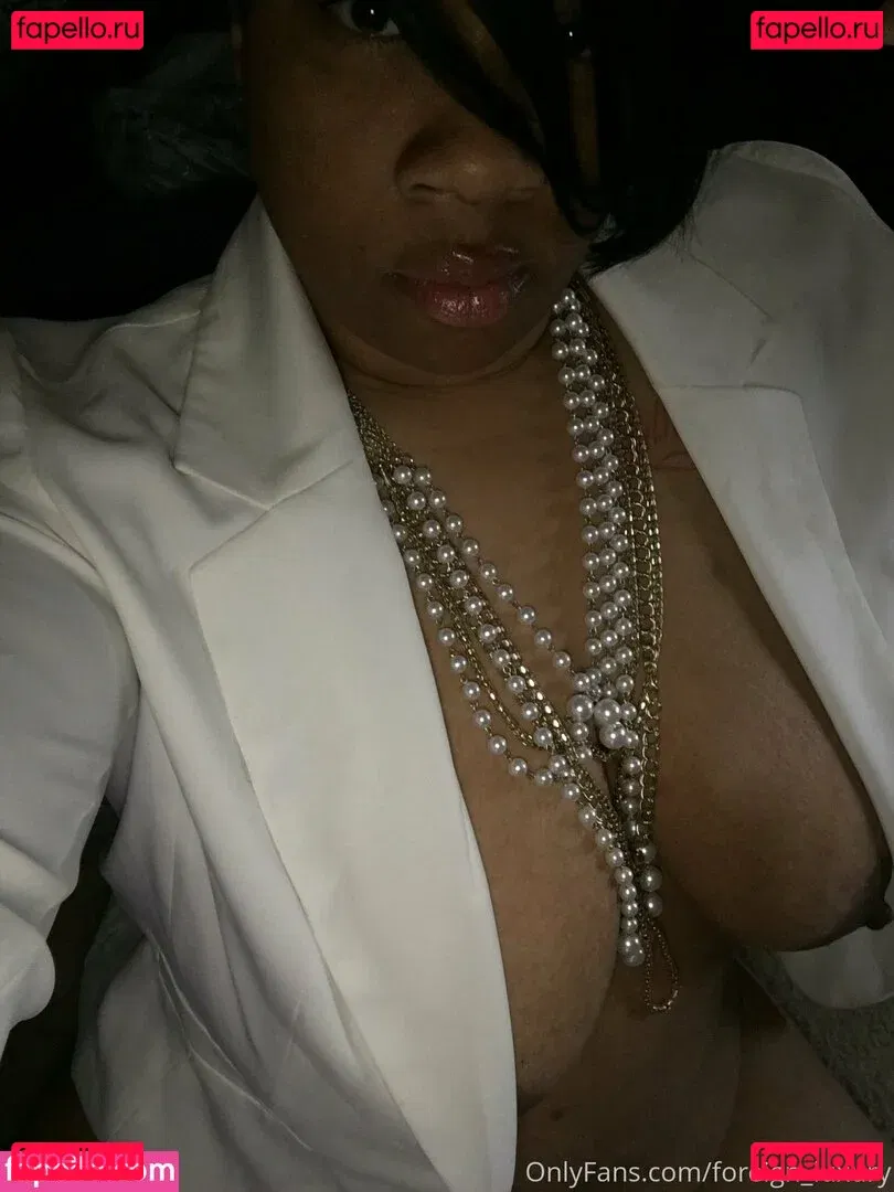 foreign_luxury Onlyfans Photo Gallery 