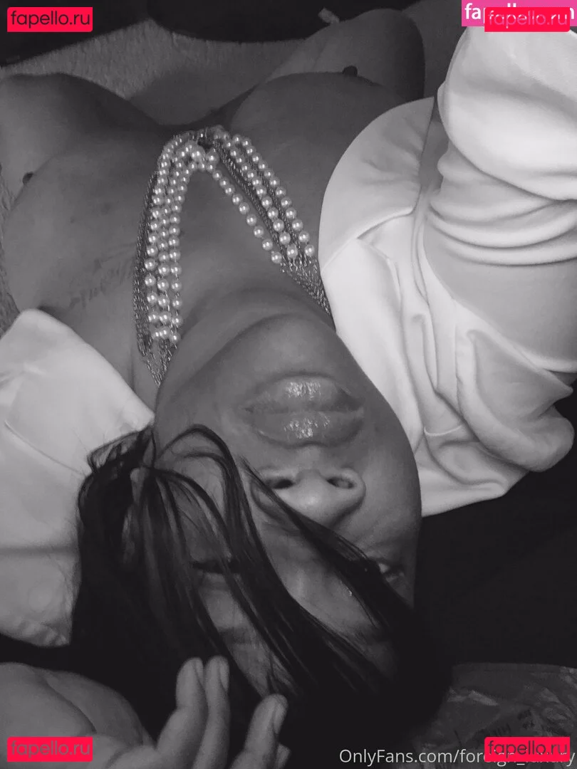 foreign_luxury Onlyfans Photo Gallery 