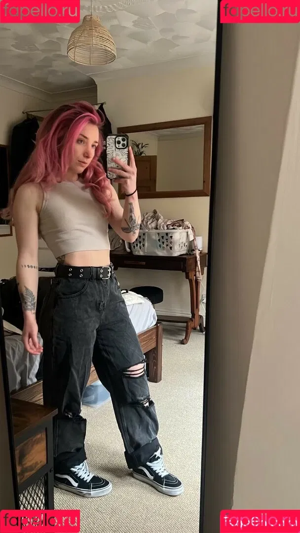 Sophie Burrell Onlyfans Photo Gallery 