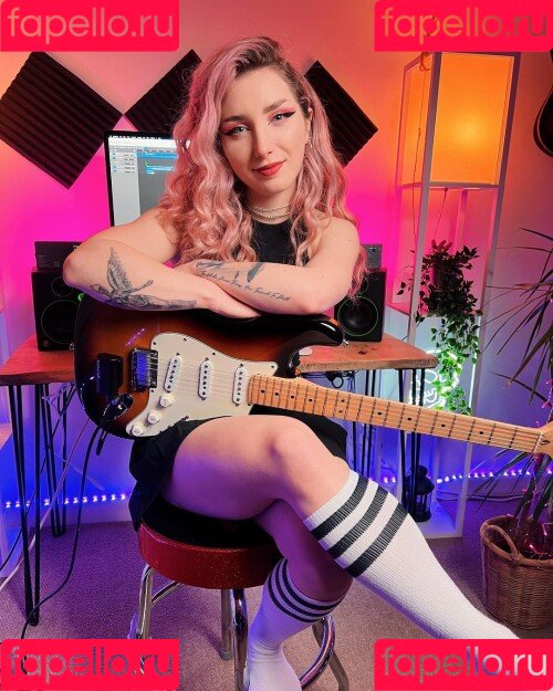 Sophie Burrell Onlyfans Photo Gallery 