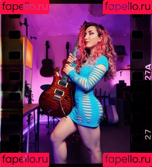 Sophie Burrell Onlyfans Photo Gallery 