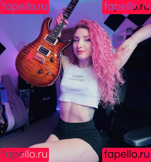 Sophie Burrell Onlyfans Photo Gallery 