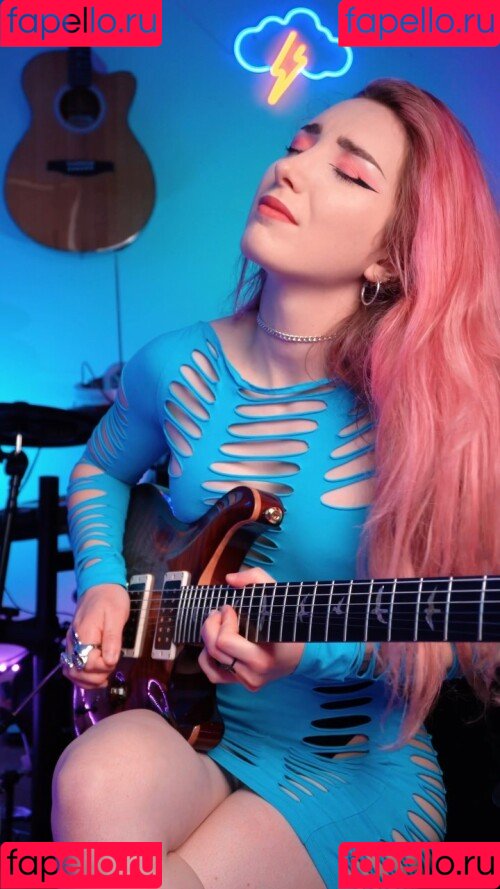 Sophie Burrell Onlyfans Photo Gallery 