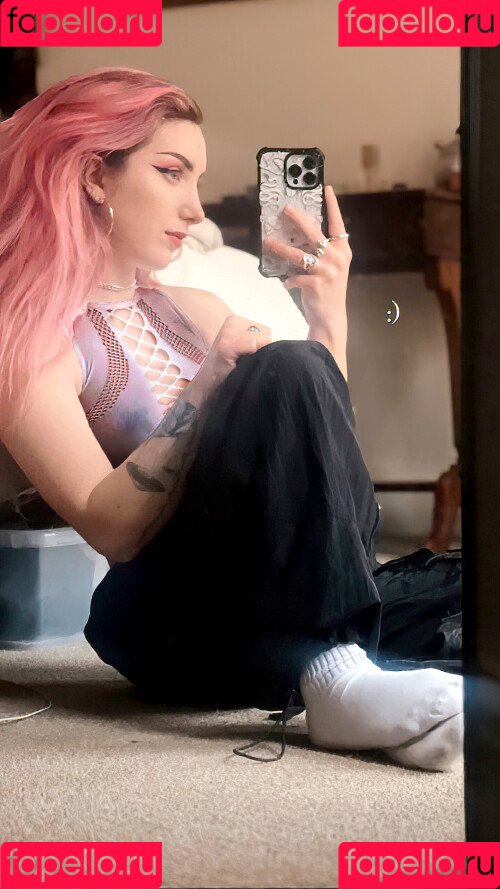 Sophie Burrell Onlyfans Photo Gallery 