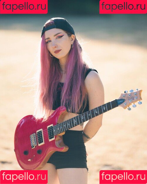 Sophie Burrell Onlyfans Photo Gallery 