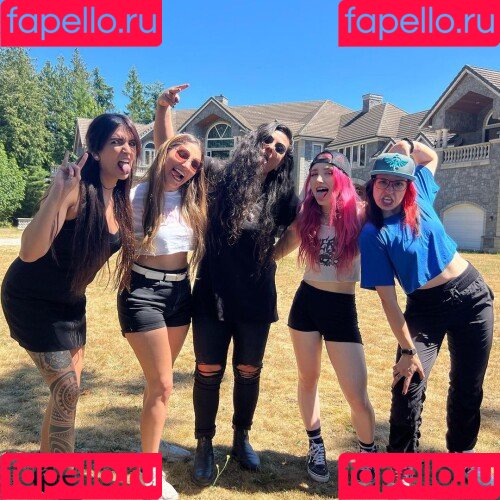 Sophie Burrell Onlyfans Photo Gallery 