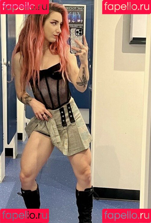 Sophie Burrell Onlyfans Photo Gallery 