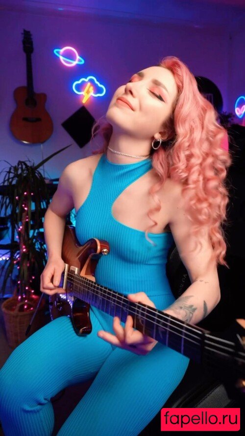 Sophie Burrell Nude Onlyfans Photo 39