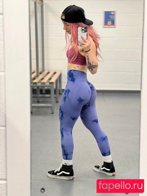 Sophie Burrell Nude Onlyfans Photo 36