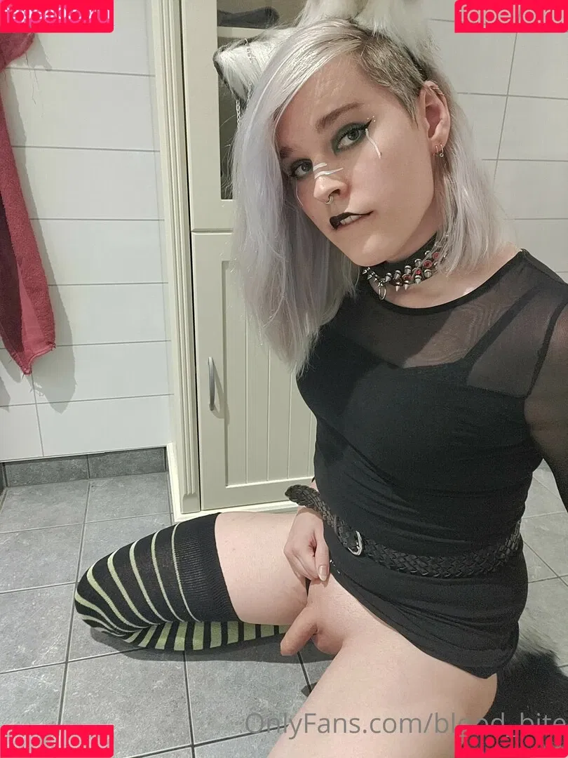 Tall Goth Onlyfans Photo Gallery 