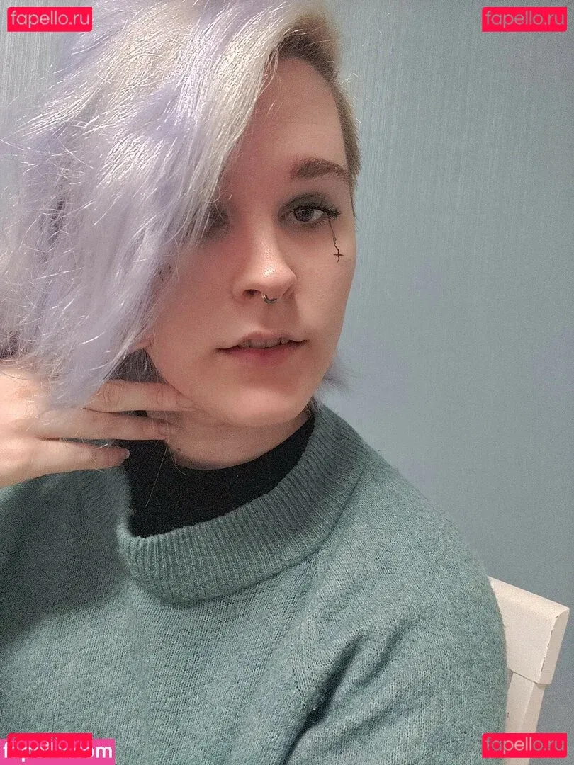 Tall Goth Onlyfans Photo Gallery 