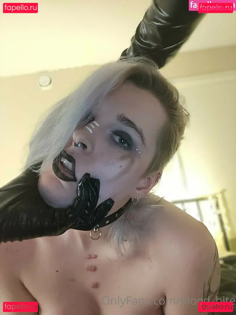 Tall Goth Onlyfans Photo Gallery 