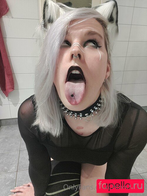 Tall Goth Nude Onlyfans Photo 12