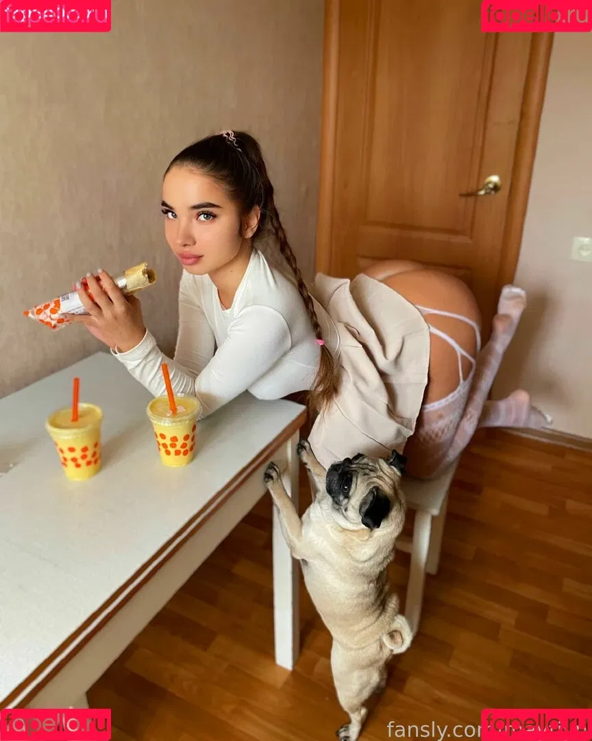maytiyn Onlyfans Photo Gallery 