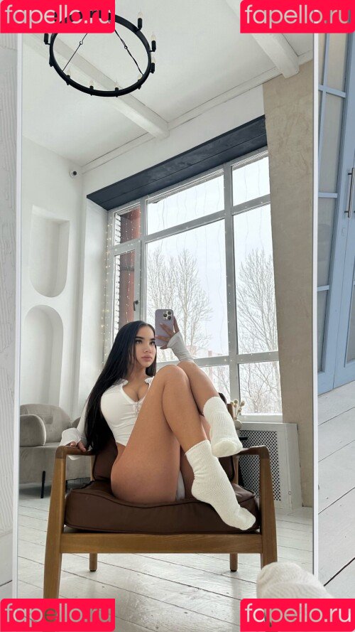 maytiyn Onlyfans Photo Gallery 