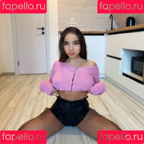 maytiyn Onlyfans Photo Gallery 