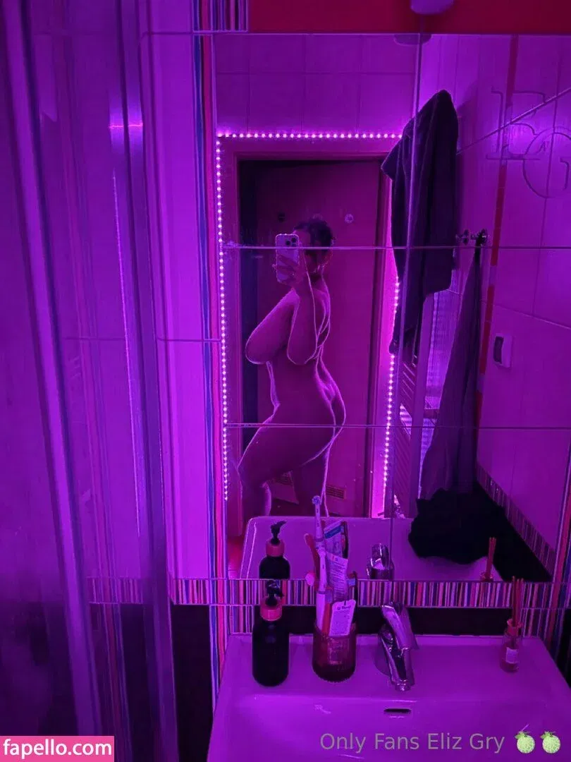 eliz.gry Onlyfans Photo Gallery 