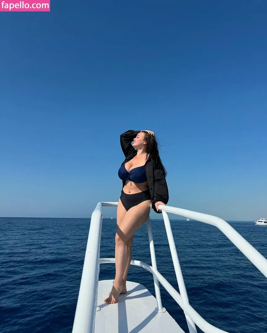 eliz.gry Onlyfans Photo Gallery 