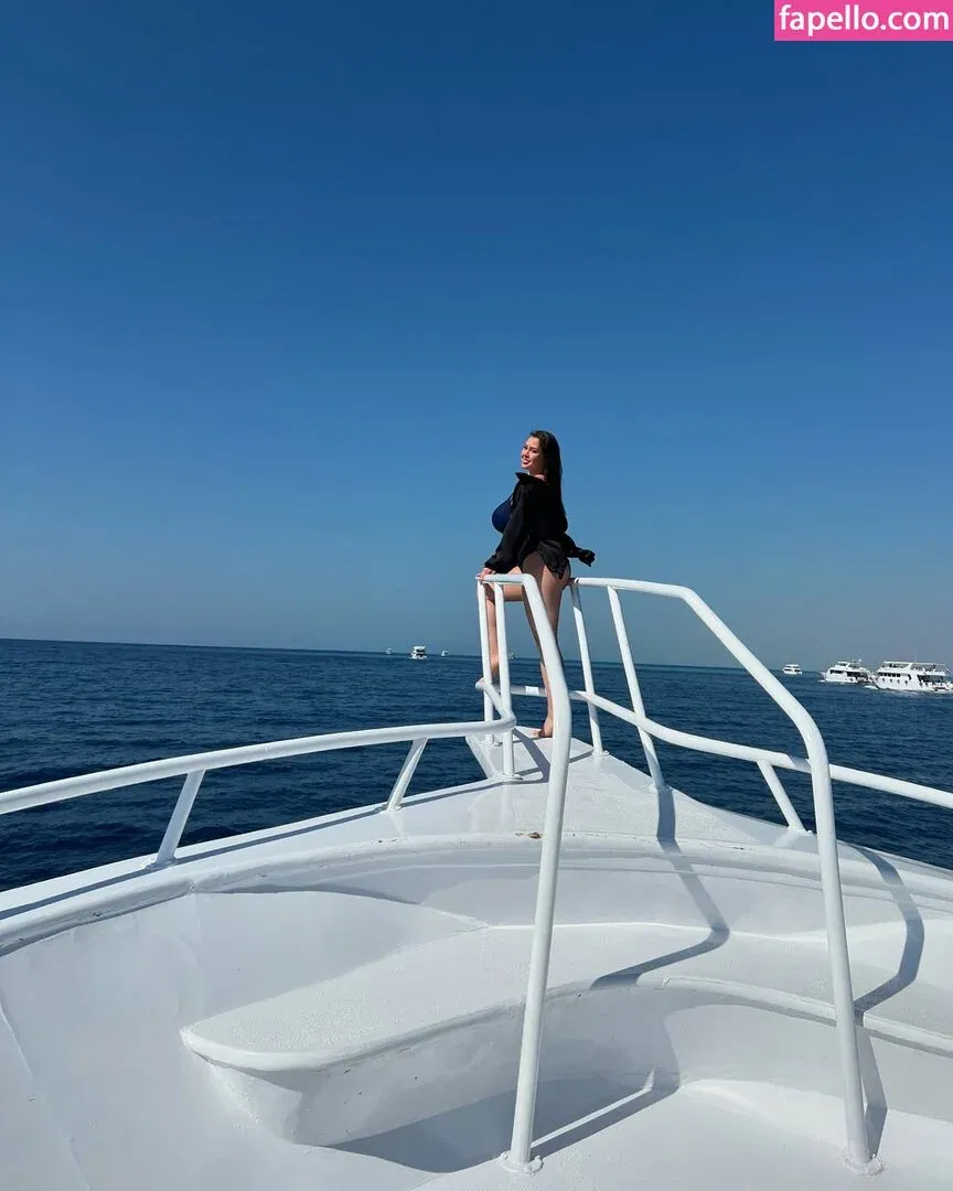 eliz.gry Onlyfans Photo Gallery 