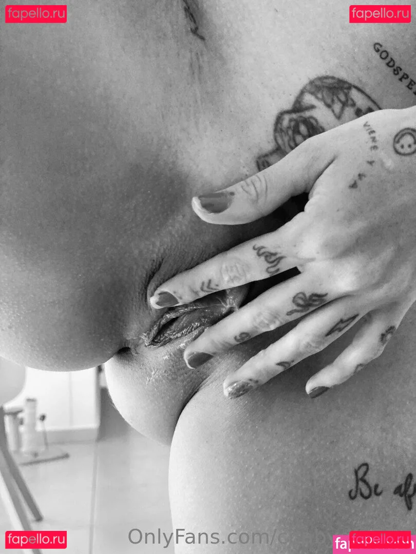 Carolina Cardenas Onlyfans Photo Gallery 