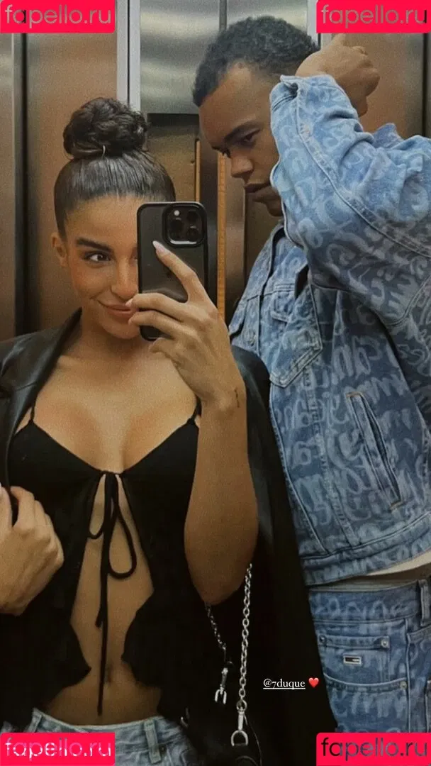 Zoe Bayona Onlyfans Photo Gallery 