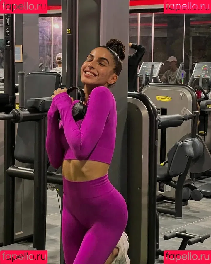 Zoe Bayona Onlyfans Photo Gallery 