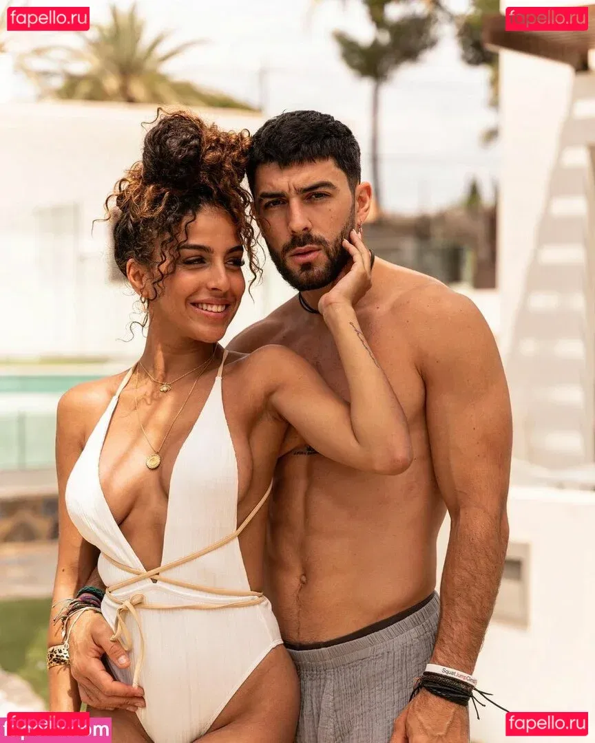 Zoe Bayona Onlyfans Photo Gallery 