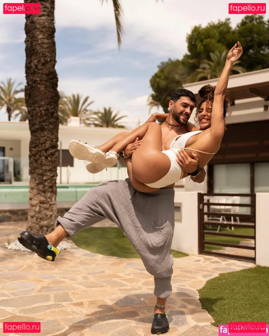 Zoe Bayona Onlyfans Photo Gallery 